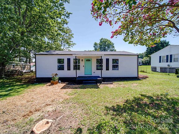 2nd image of 306 Stowe Acres