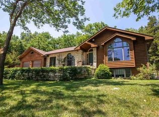 3006 Tomahawk Cir, Manhattan, KS 66502