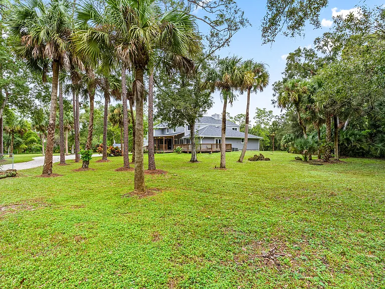 12151 Old Indiantown Rd — Photo 6