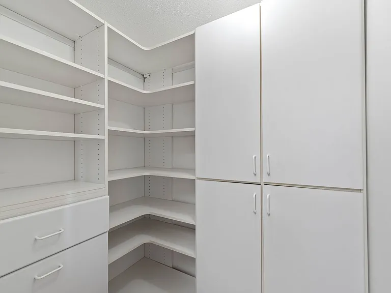 433 S 7th St #2308 — Photo 5