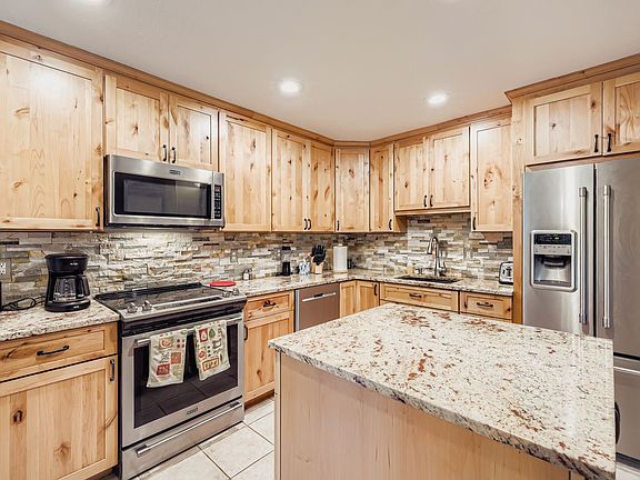 4th image of 323 Twenty Grand Drive UNIT 323