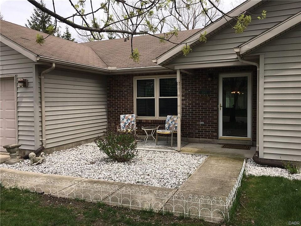 1st image of 3185 Redbud Dr