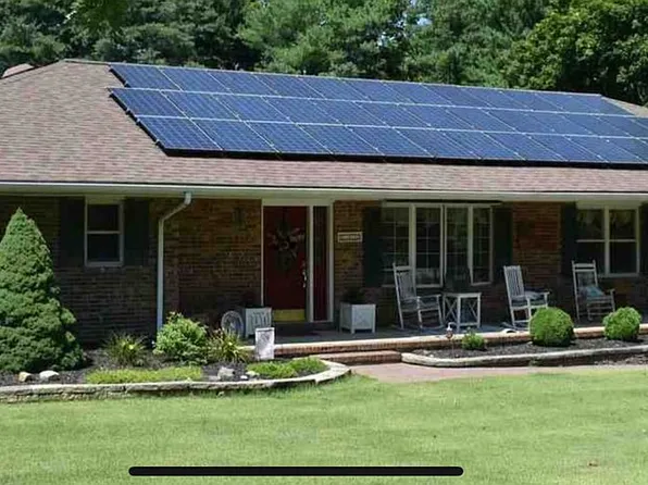 15 Birch Ln, Pilesgrove, NJ 08098