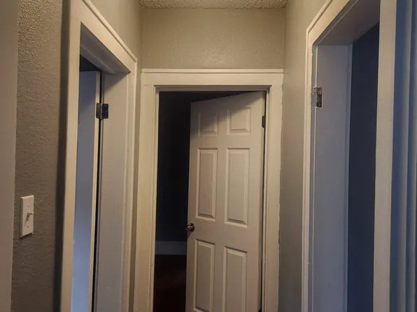 334 Barrett Pl, San Antonio, TX 78225
