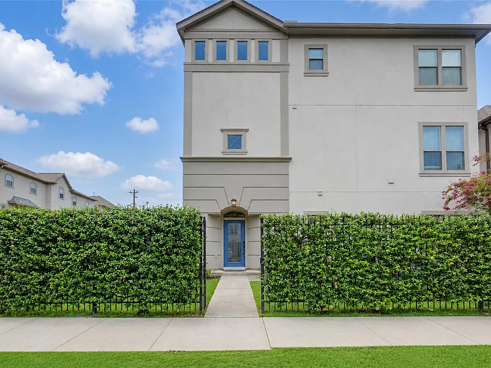 1433 Utah St