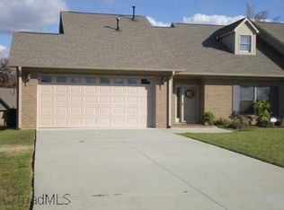 501 Quaker Lake Dr, Archdale, NC 27263