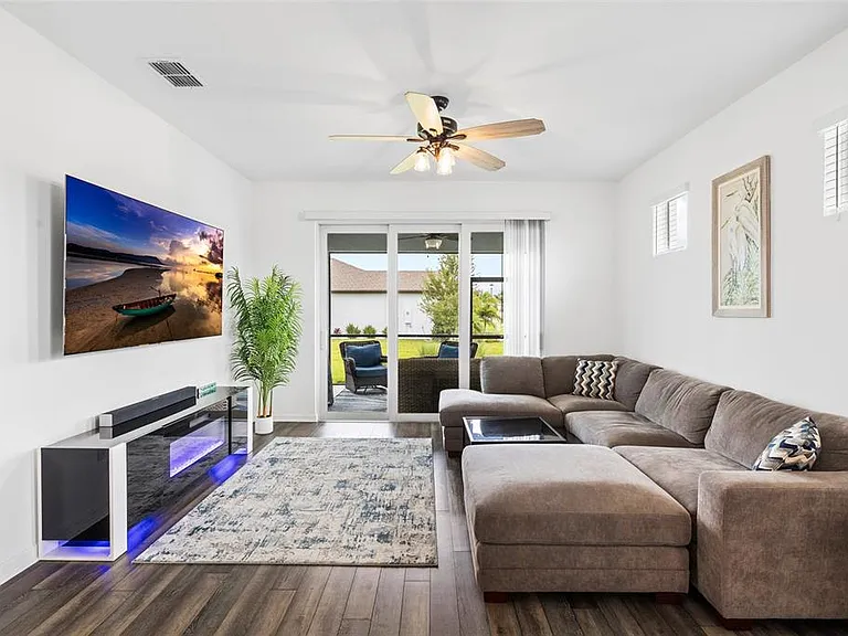 9454 Ballaster Pointe Loop — Photo 17