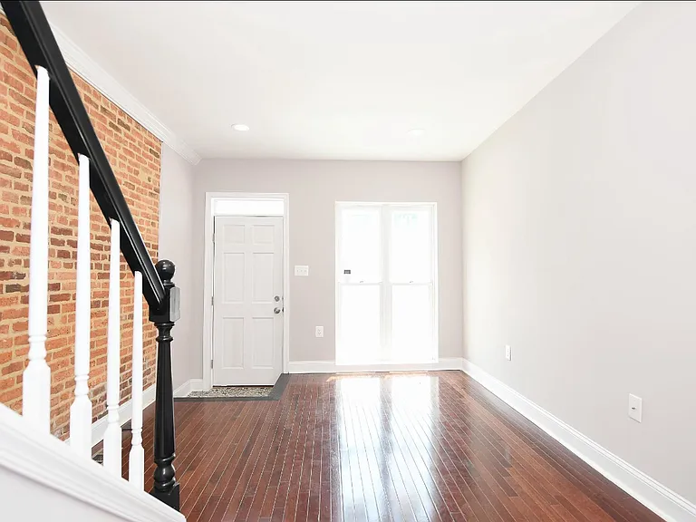 2200 Henneman Ave — Photo 12
