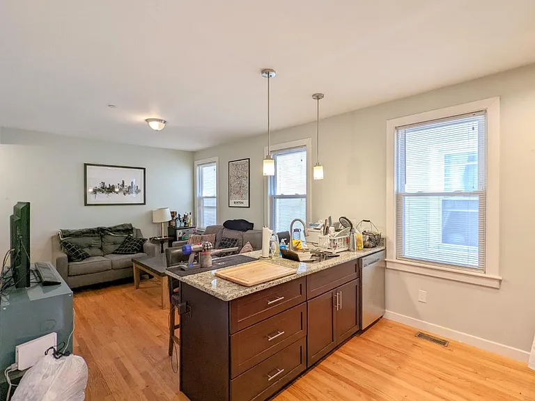 304 Western Ave #1 — Photo 7