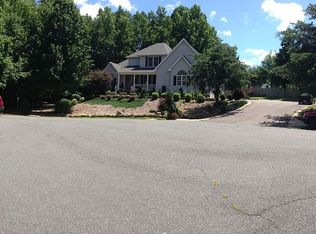 11703 Mayflower Ct, Fredericksburg, VA 22407