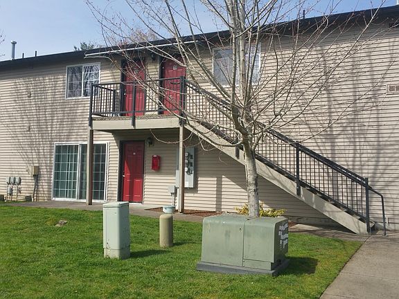 2nd image of 5515 NE 82nd Ave APT 19