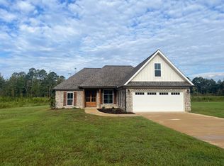 115 Foxfire Cv, Starkville, MS 39759