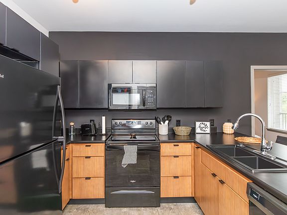 Trails Bend 2 Bedroom 2 Bath Furnished Kitchen