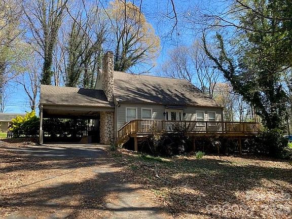 2nd image of 517 Camelot Dr