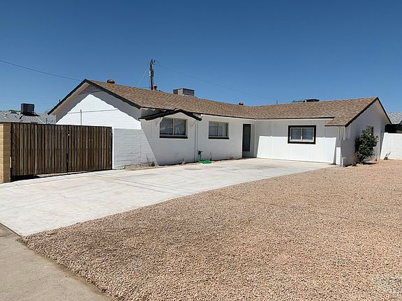 4th image of 13202 N 32nd Dr