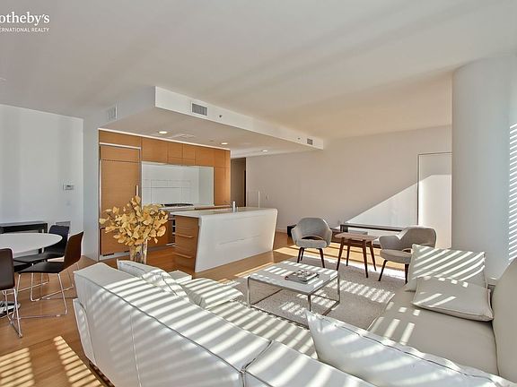 5th image of 2 River Ter APT 11H