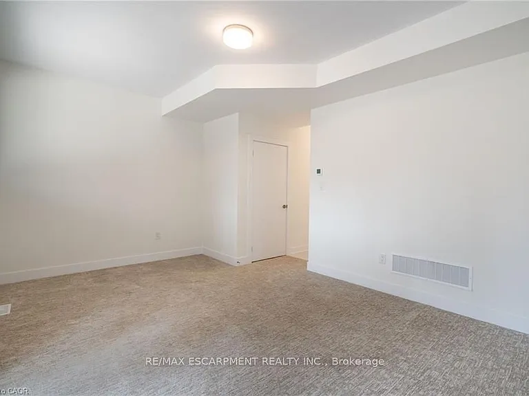 2273 Turnberry Rd #47 — Photo 2