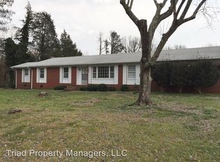 5405 Fallingbrooks Dr, Greensboro, NC 27407