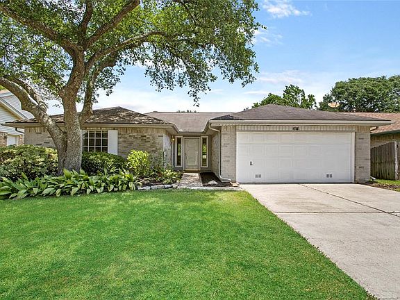 3rd image of 3019 S Peach Hollow Cir