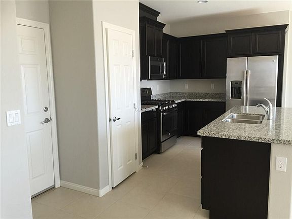 5th image of 10232 Glacier Pool St #0