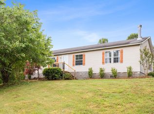 634 S Austin Springs Rd, Johnson City, TN 37601