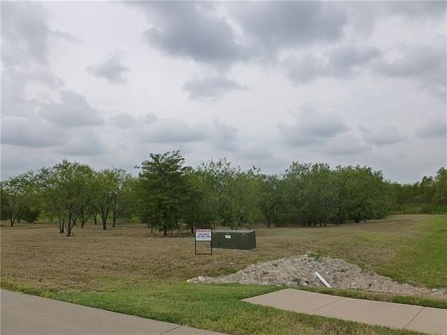 1st image of 2203 Alyssum Dr