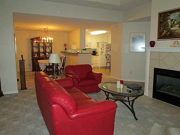 3rd image of 7645 S Briarstone Ln