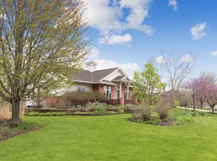 3094 Running Deer Rd NE, Iowa City, IA 52240