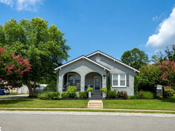 211 Duke St, Ninety Six, SC 29666