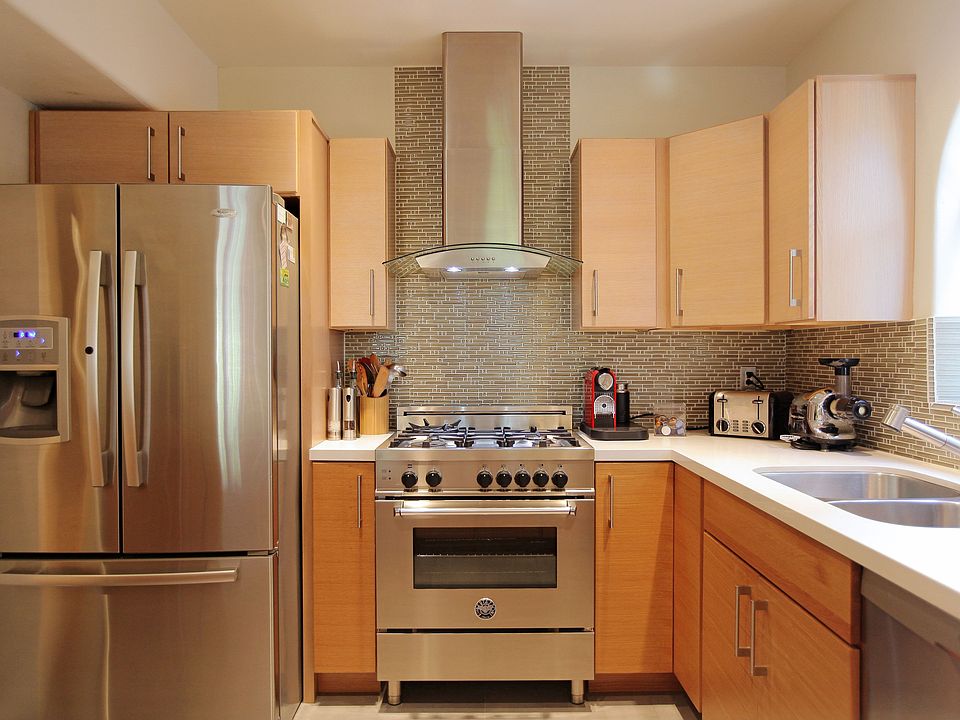 1st image of 1165 Wellesley Ave APT 101