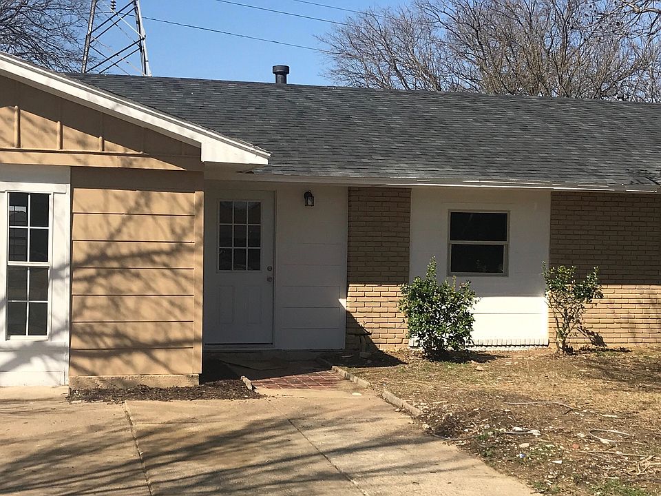 1st image of 606 W Phillips Ct