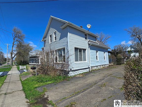 2nd image of 514 Brigham Rd