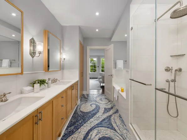 157 East 65th Street image 14 of 27