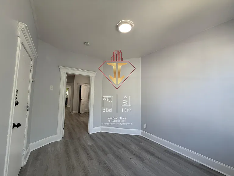 34 Clerk St #1R — Photo 8