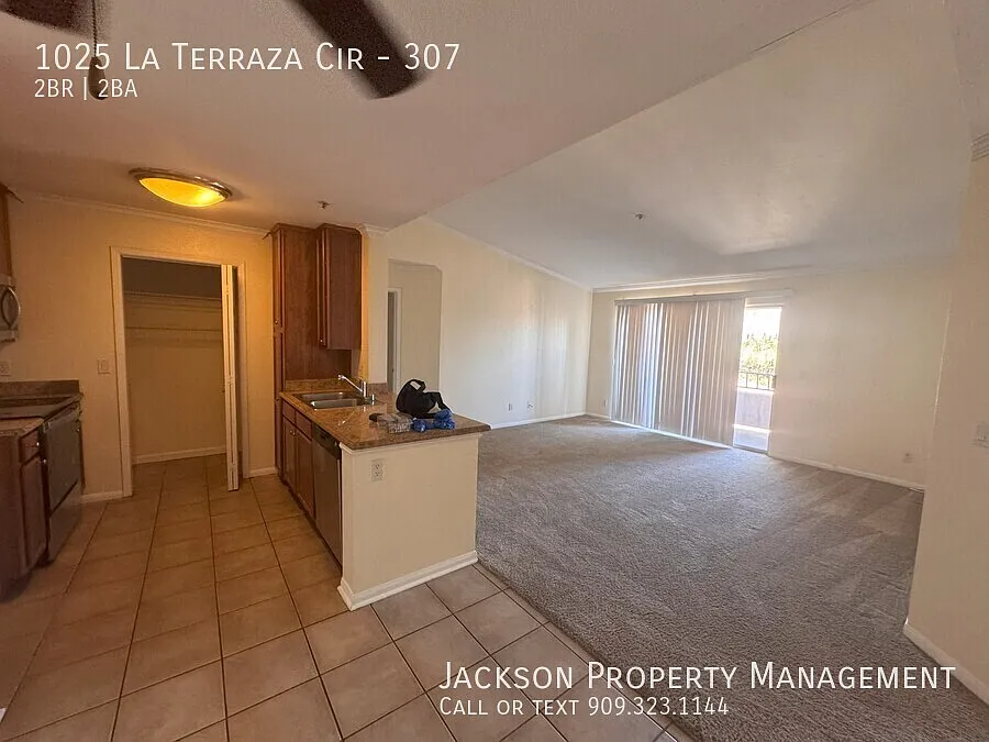 Building Photo - 1025 La Terraza Cir #307