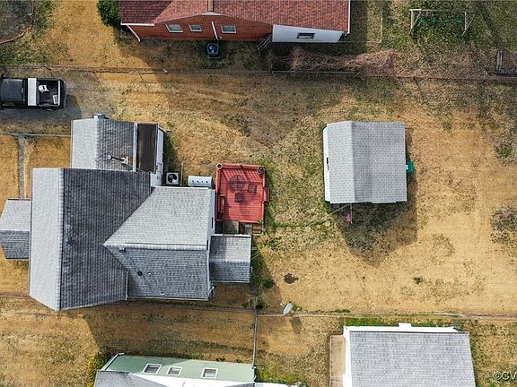 3rd image of 2914 Irisdale Ave