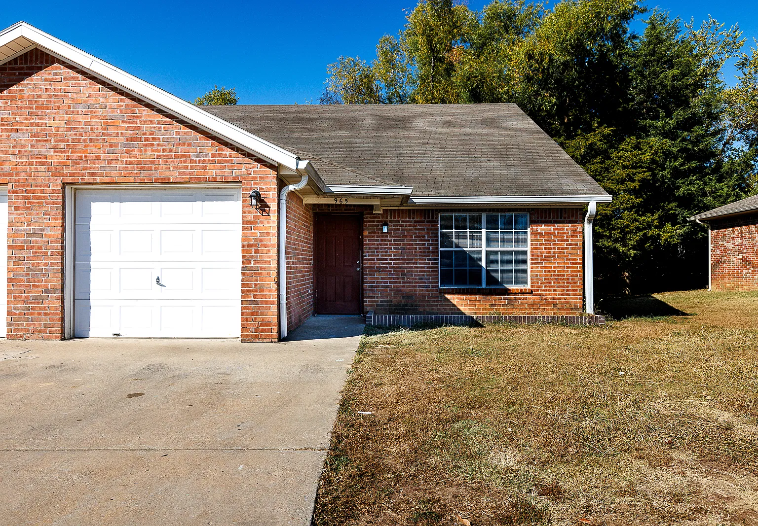 3 bed, 1250 sqft, $1,450 — Photo 1