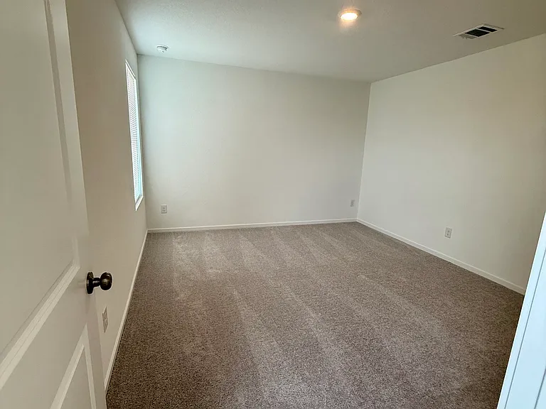 604 Rancho Del Cielo Loop — Photo 6