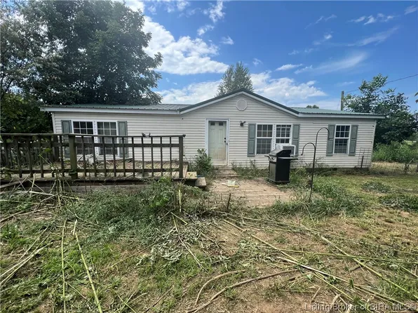 9459 S State Road 335, Pekin, IN 47165