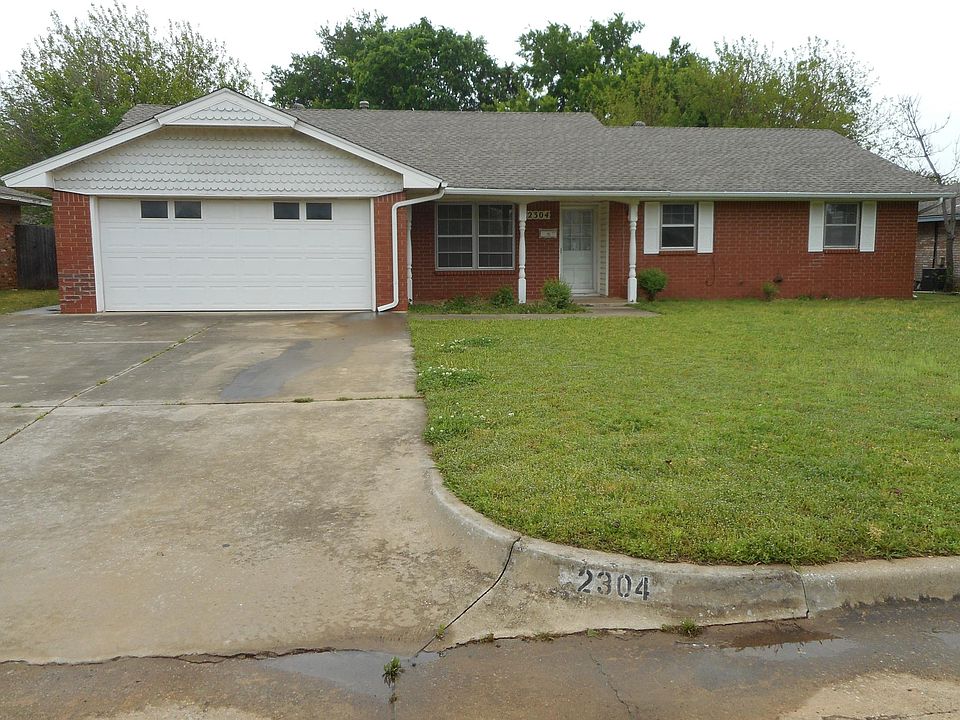 1st image of 2304 Bellaire Dr