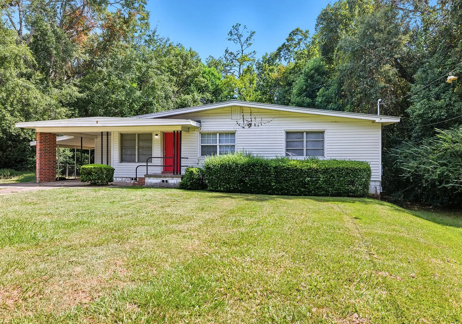 Spacious 4 Bedroom, 2 Bath Home Minutes from FSU! — Photo 1