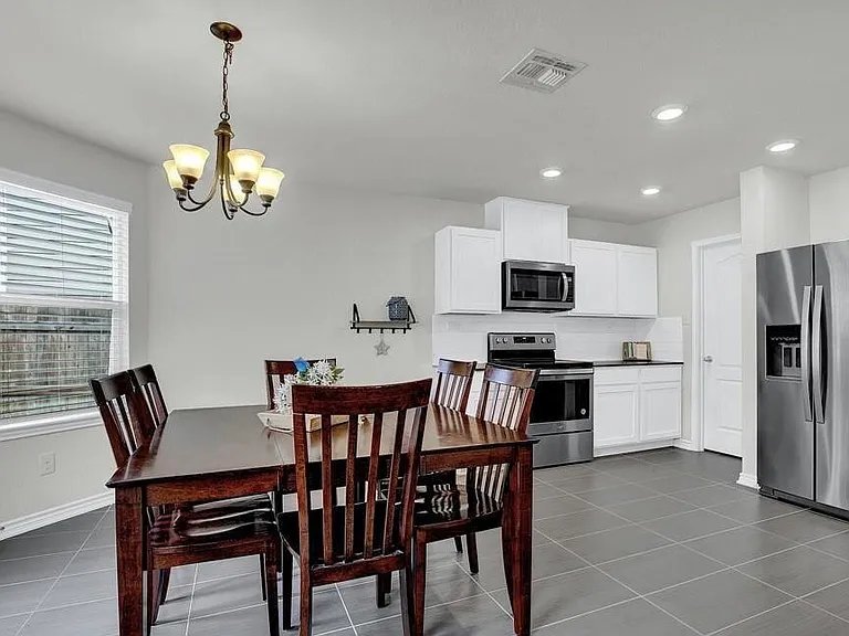 667 Anthem Ln — Photo 12