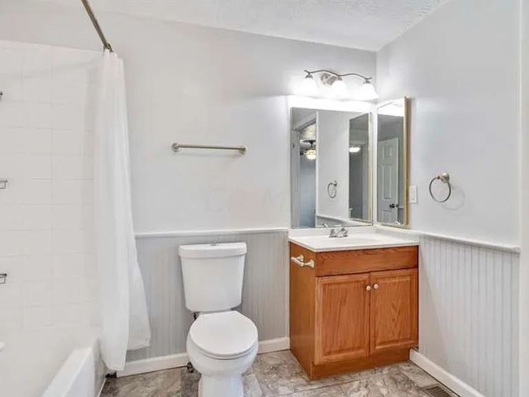 4382 Biscayne Ct — Photo 11