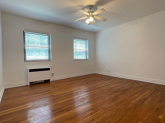 4th image of 3031 Edwin Ave APT 1C