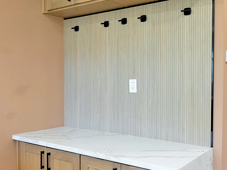 1080 River Dr — Photo 14