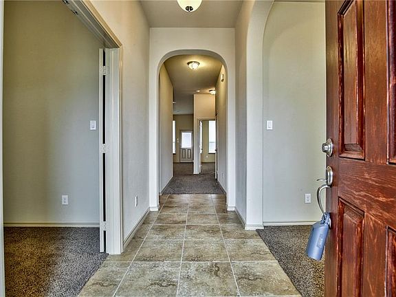 3rd image of 1409 Bricknell Dr