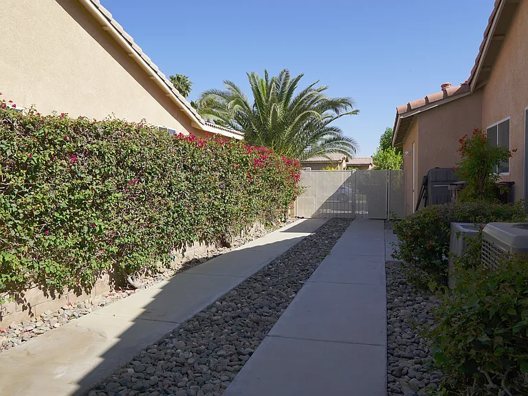 81367 Avenida Camelia — Photo 35