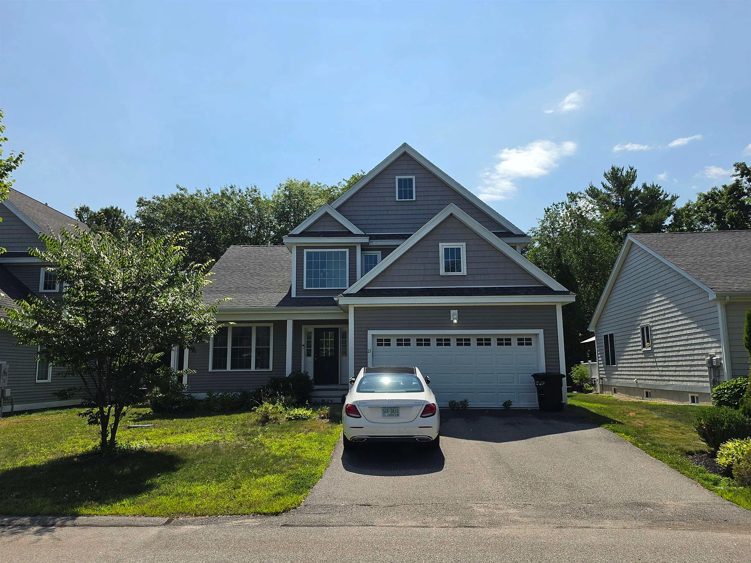 3 bed, 3.0 bath, 3012 sqft, $4,500 — Photo 2