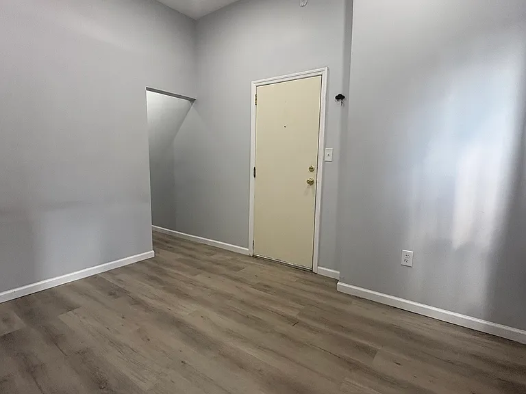 41 Halstead St #1L — Photo 15