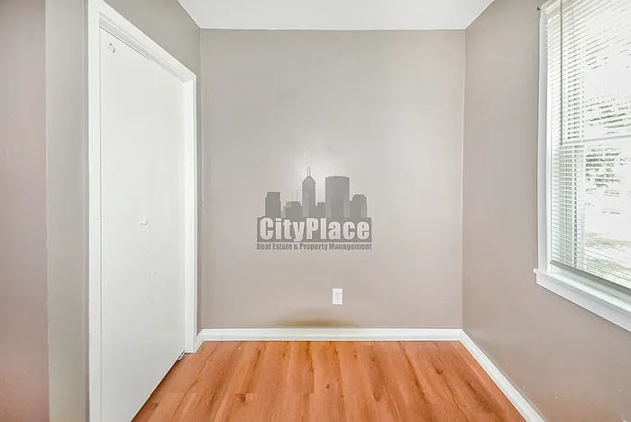 1458 W Congress Ave — Photo 10